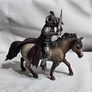 2008 Schleich World of History D-73527 Ritter Zahor Medieval Horse & Dark Knight